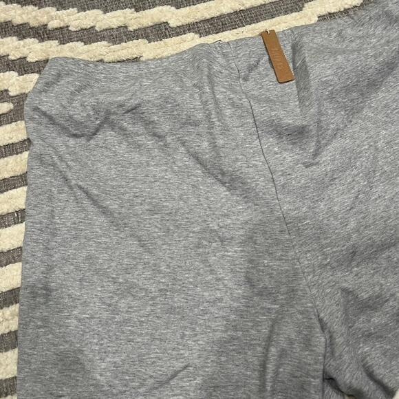 skims cotton fleece shorts ap-sho-0835 color heather gray - Picture 10 of 11